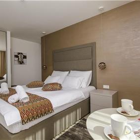 5 bedroom beachfront villa with heated pool near Omis, sleeps 9